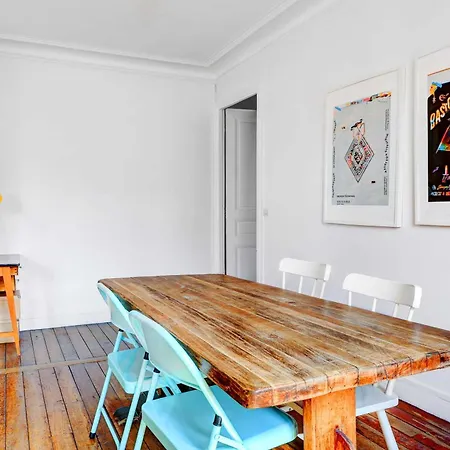 70m2 Pour 4 Pers Rue De Crussol Paris