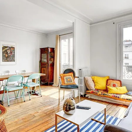 Apartment 70m2 Pour 4 Pers Rue De Crussol Paris