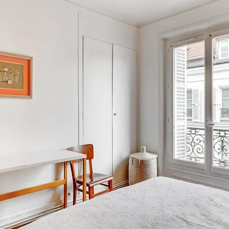 70m2 Pour 4 Pers Rue De Crussol Paris