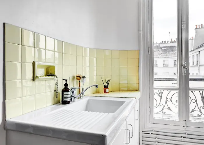 70m2 Pour 4 Pers Rue De Crussol