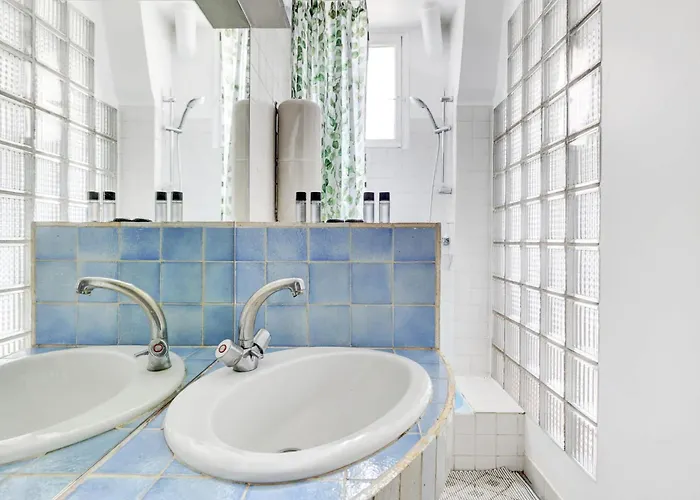 70m2 Pour 4 Pers Rue De Crussol アパート